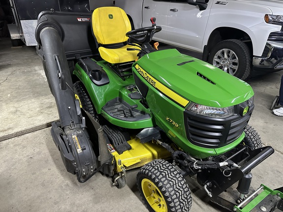 2021 John Deere X739 - Photo2