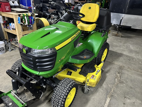 2021 John Deere X739 - Photo9