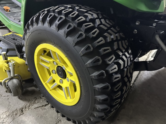 2021 John Deere X739 - Photo7
