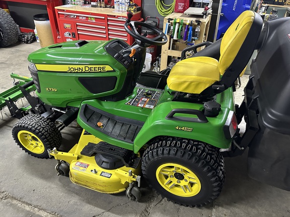 2021 John Deere X739 - Photo4