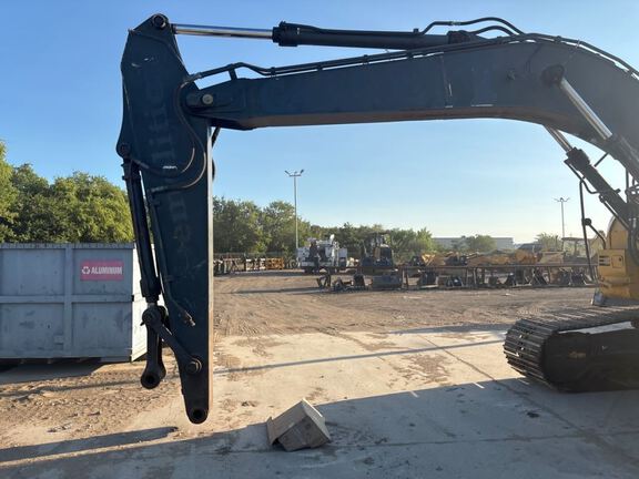 2017 John Deere 245G