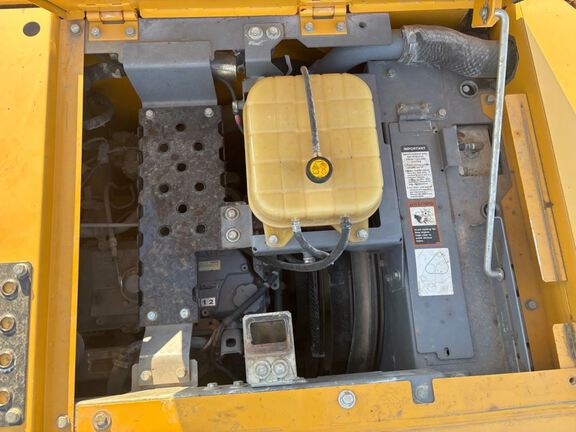 2017 John Deere 245G