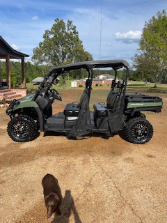 2023 John Deere XUV 590M S4 Photo 1