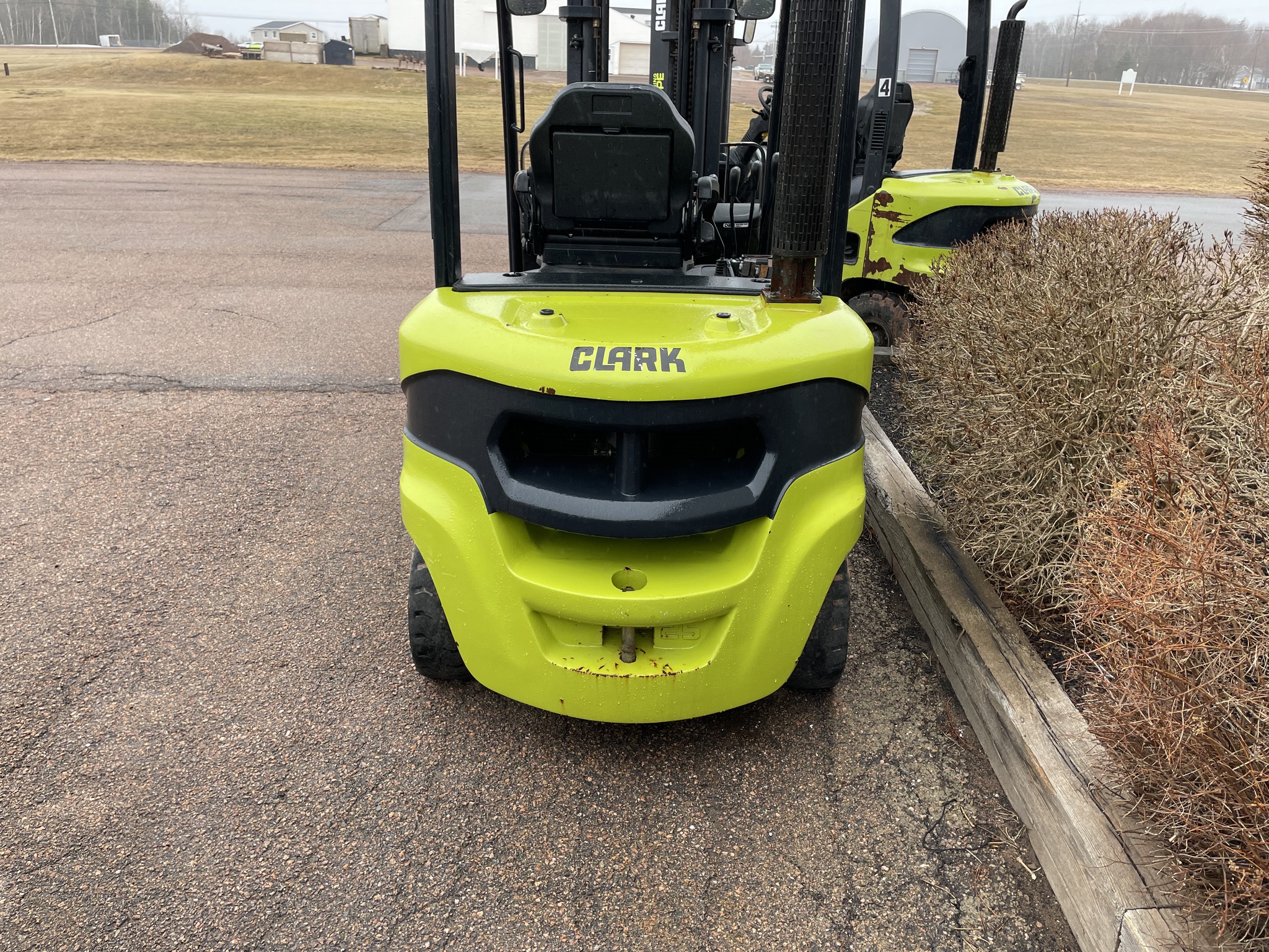 2022 Clark S25D Image 4