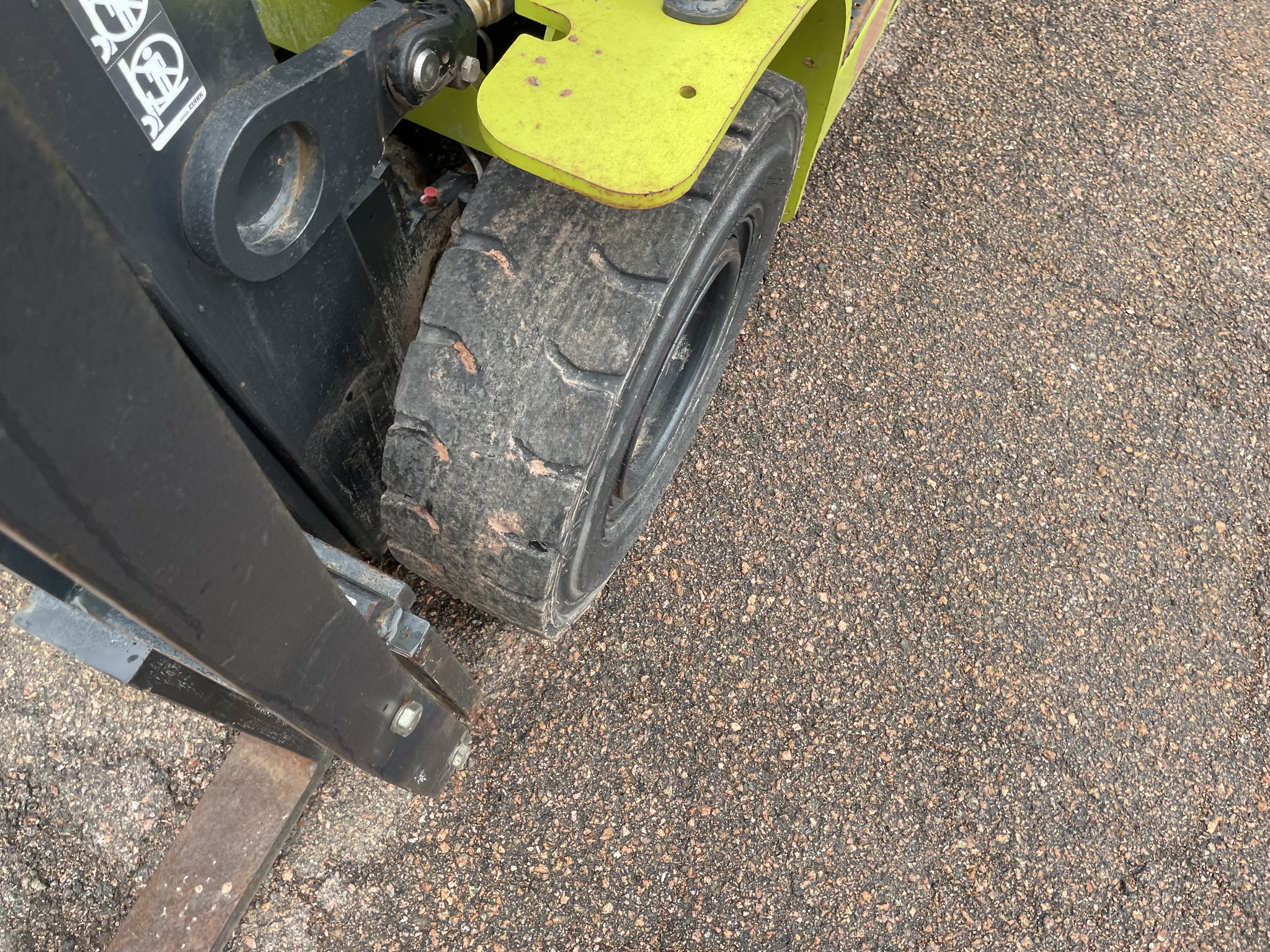 2022 Clark S25D Image 8