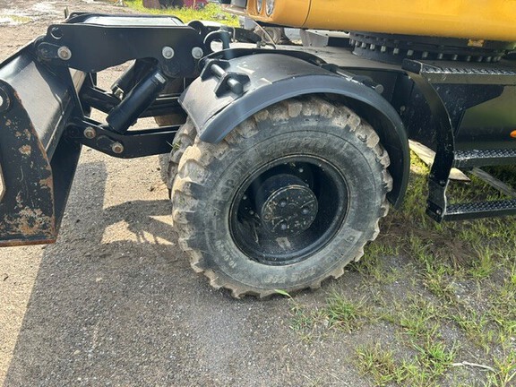 2022 Caterpillar M318