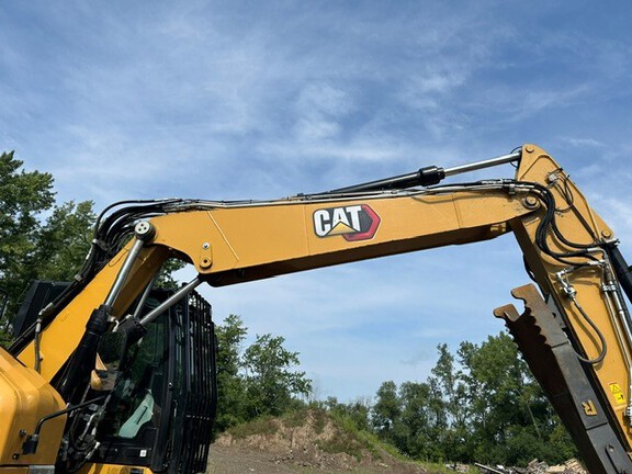 2022 Caterpillar M318