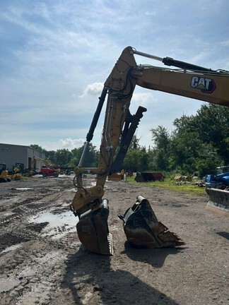 2022 Caterpillar M318