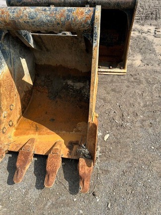 2022 Caterpillar M318