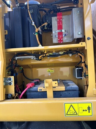 2022 Caterpillar M318