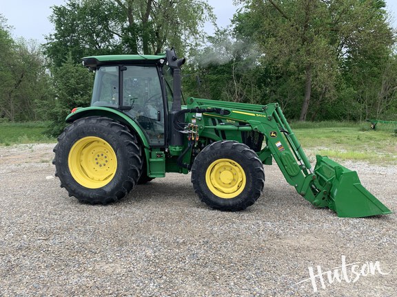 Photo of 2022 John Deere 5115M