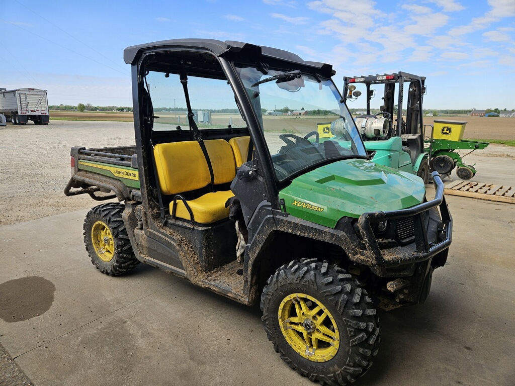 2021 John Deere XUV 835M Image 2