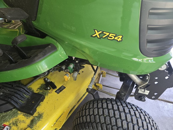 2018 John Deere X754 - Photo5