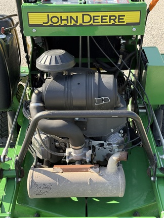 2023 John-Deere 652R