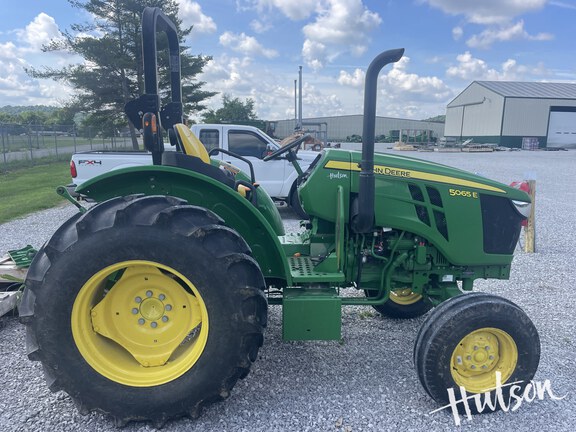 Photo of 2022 John Deere 5065E