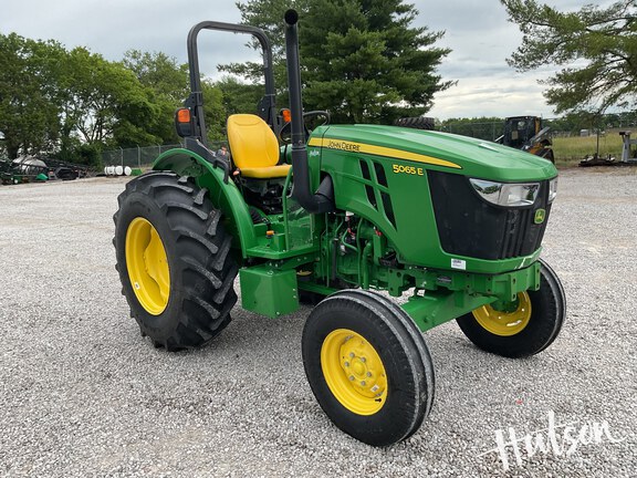 Photo of 2022 John Deere 5065E