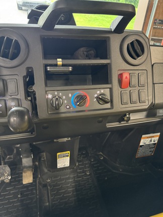 Photo of 2021 John Deere XUV 835M