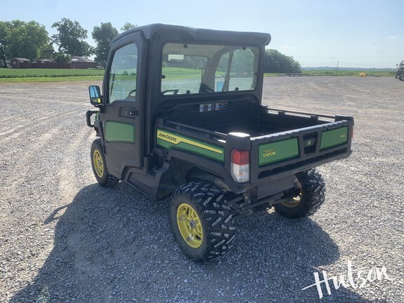 Photo of 2021 John Deere XUV 835M