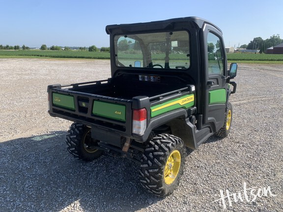 Photo of 2021 John Deere XUV 835M