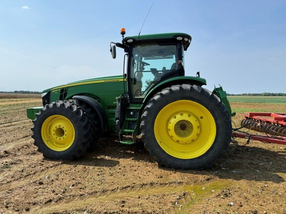 Photo of 2017 John Deere 8345R
