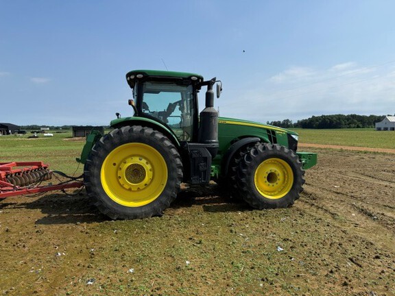 Photo of 2017 John Deere 8345R