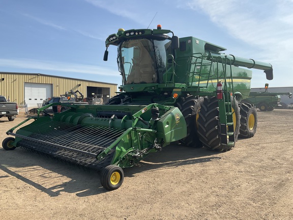 Photo of a 2018 John Deere S780