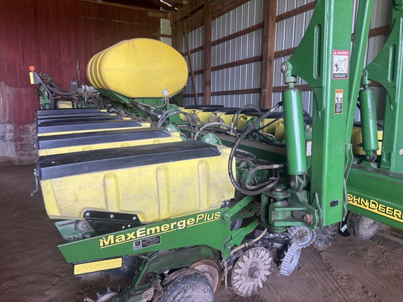 Photo of 2003 John Deere 1770NT