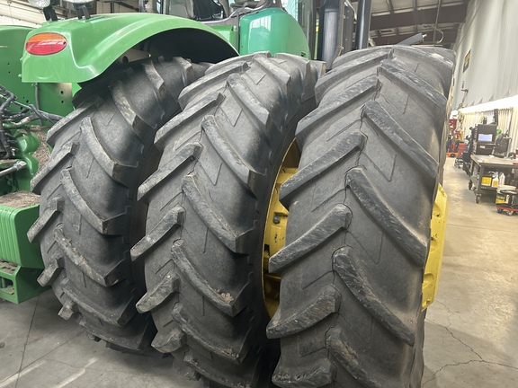 Used 2013 John Deere 9560R Articulated 4WD Tractors at Horizon Ag & Turf in Lloydminster, AB - Photo6