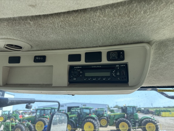 Used 2013 John Deere 9560R Articulated 4WD Tractors at Horizon Ag & Turf in Lloydminster, AB - Photo10