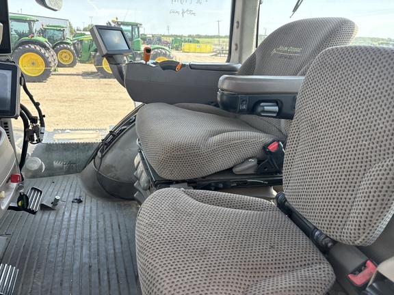 Used 2013 John Deere 9560R Articulated 4WD Tractors at Horizon Ag & Turf in Lloydminster, AB - Photo9