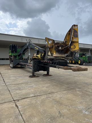 2022 John Deere 437E