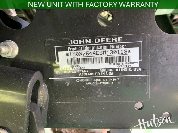 Photo of 2025 John Deere X754