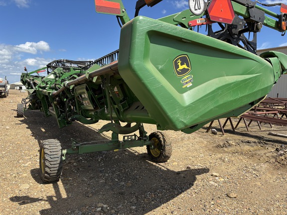 Used 2023 John Deere HD40R Combine Platforms at Horizon Ag & Turf in Edmonton West, AB - Photo3