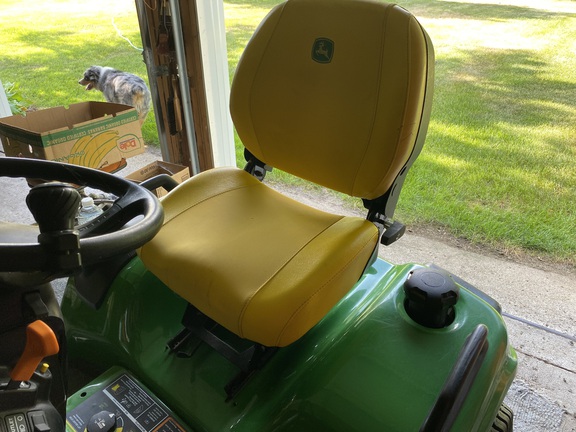 2023 John Deere X730 - Photo3