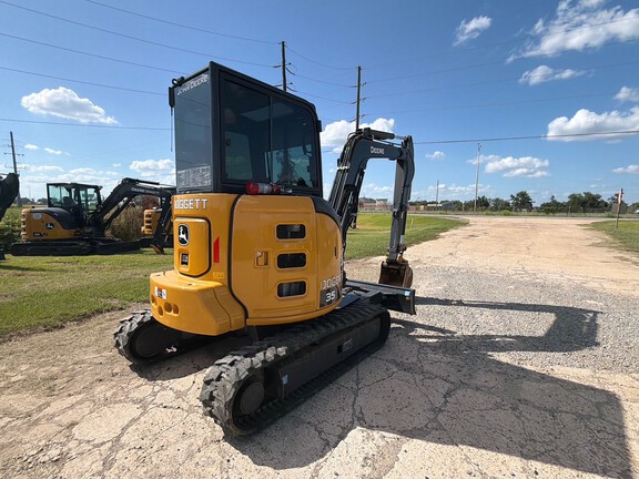 2024 John Deere 35 P