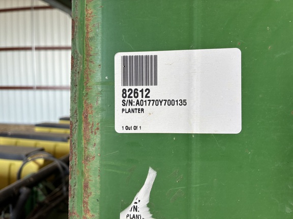 2002 John Deere 1770NT (3rd thumbnail)