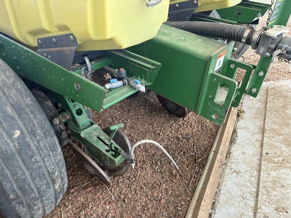 2002 John Deere 1770NT (6th thumbnail)