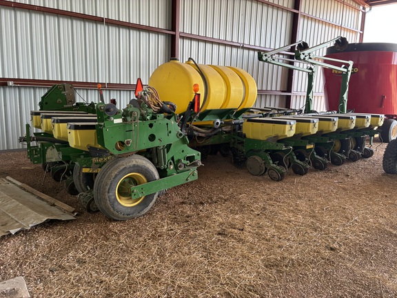 2002 John Deere 1770NT (7th thumbnail)