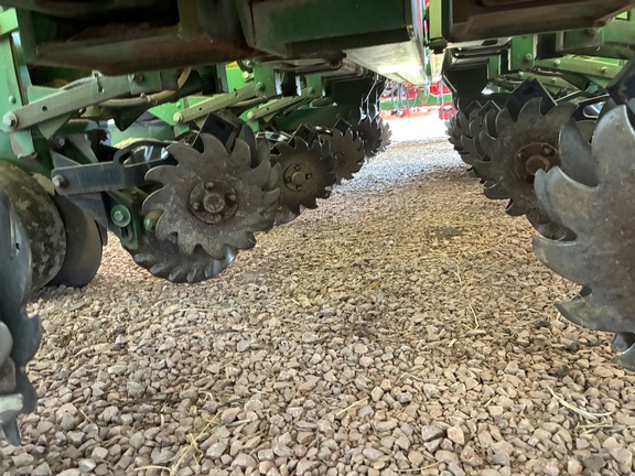 2002 John Deere 1770NT (11th thumbnail)