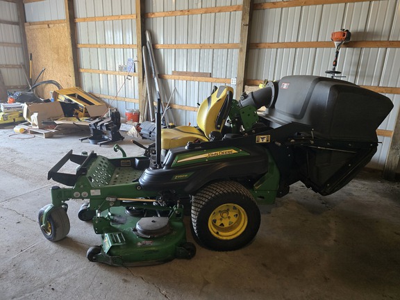 Photo of 2022 John Deere Z950M
