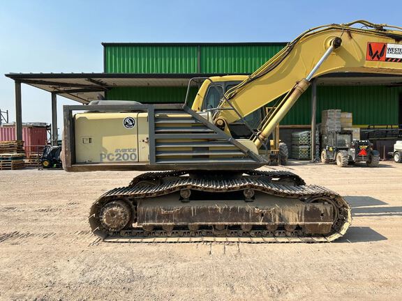 0 Komatsu PC200-6