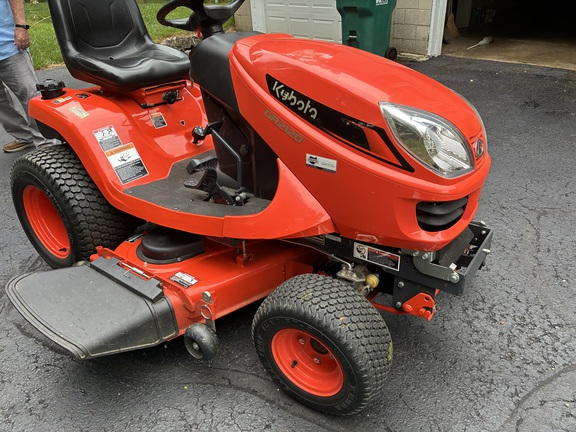 Used 2024 Kubota GR2120 Lawn & Garden Tractors at Koenig Equipment in Urbana, OH - Photo1