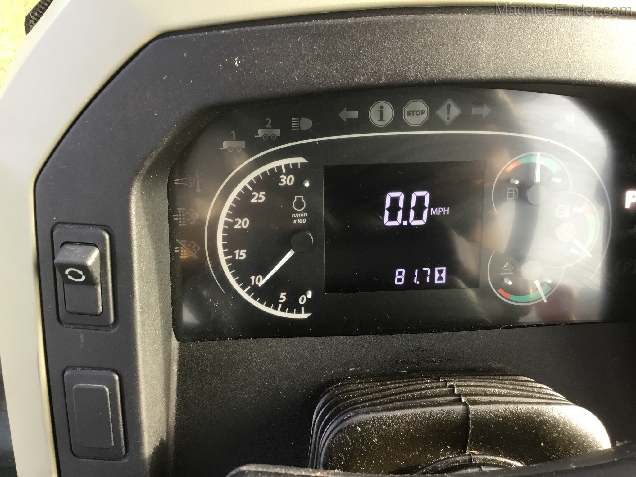 2016 John Deere 5085E Image 6