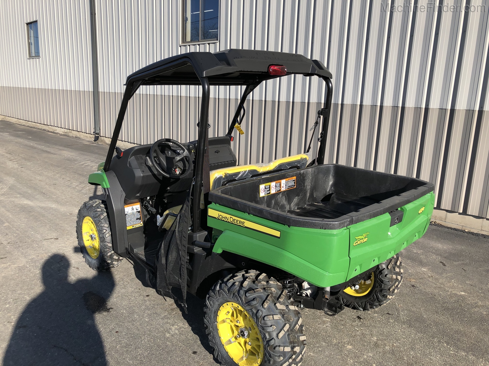 Equipment Details 2019 John Deere XUV590M