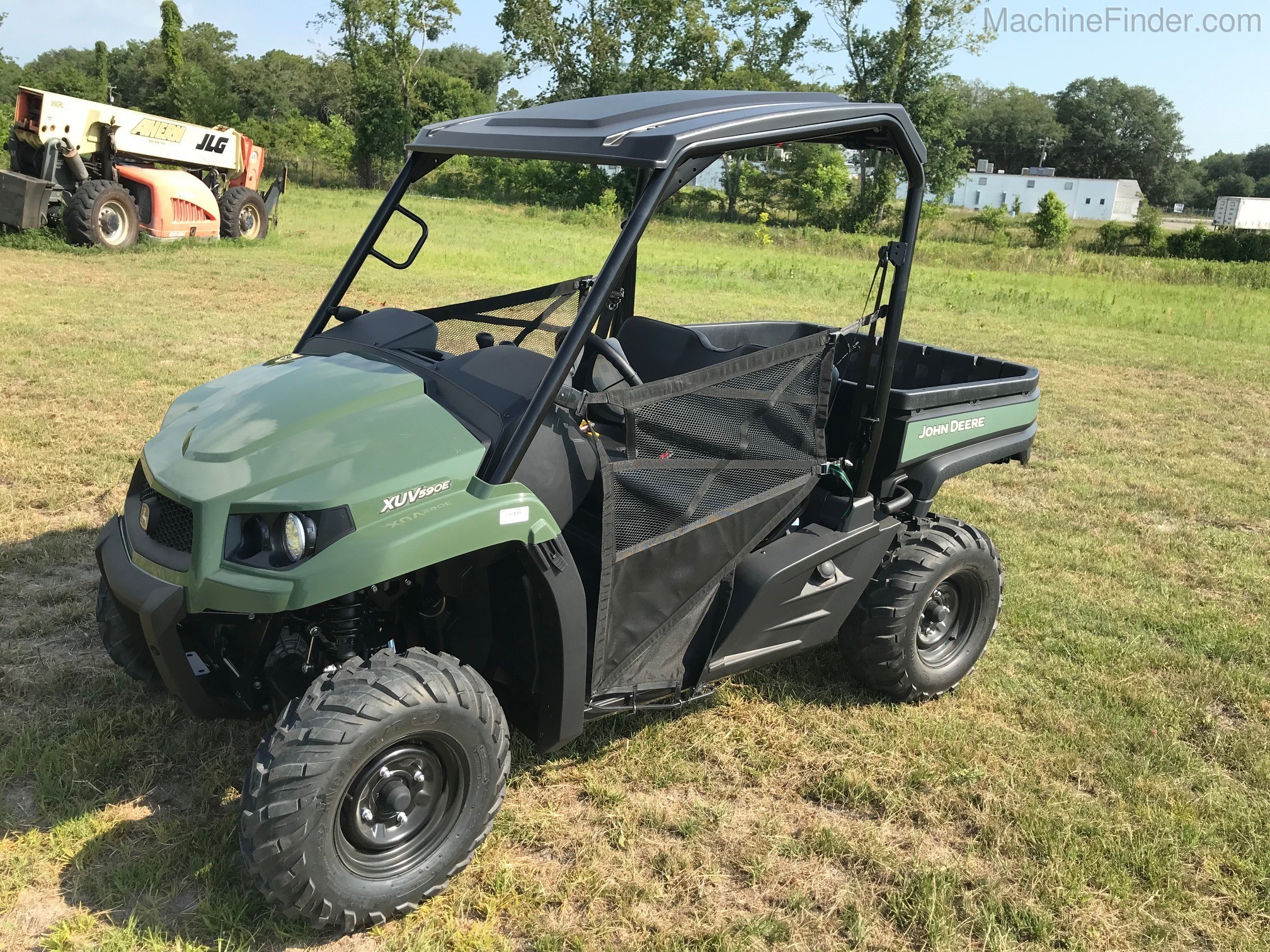 2020 John Deere 590E Image 3