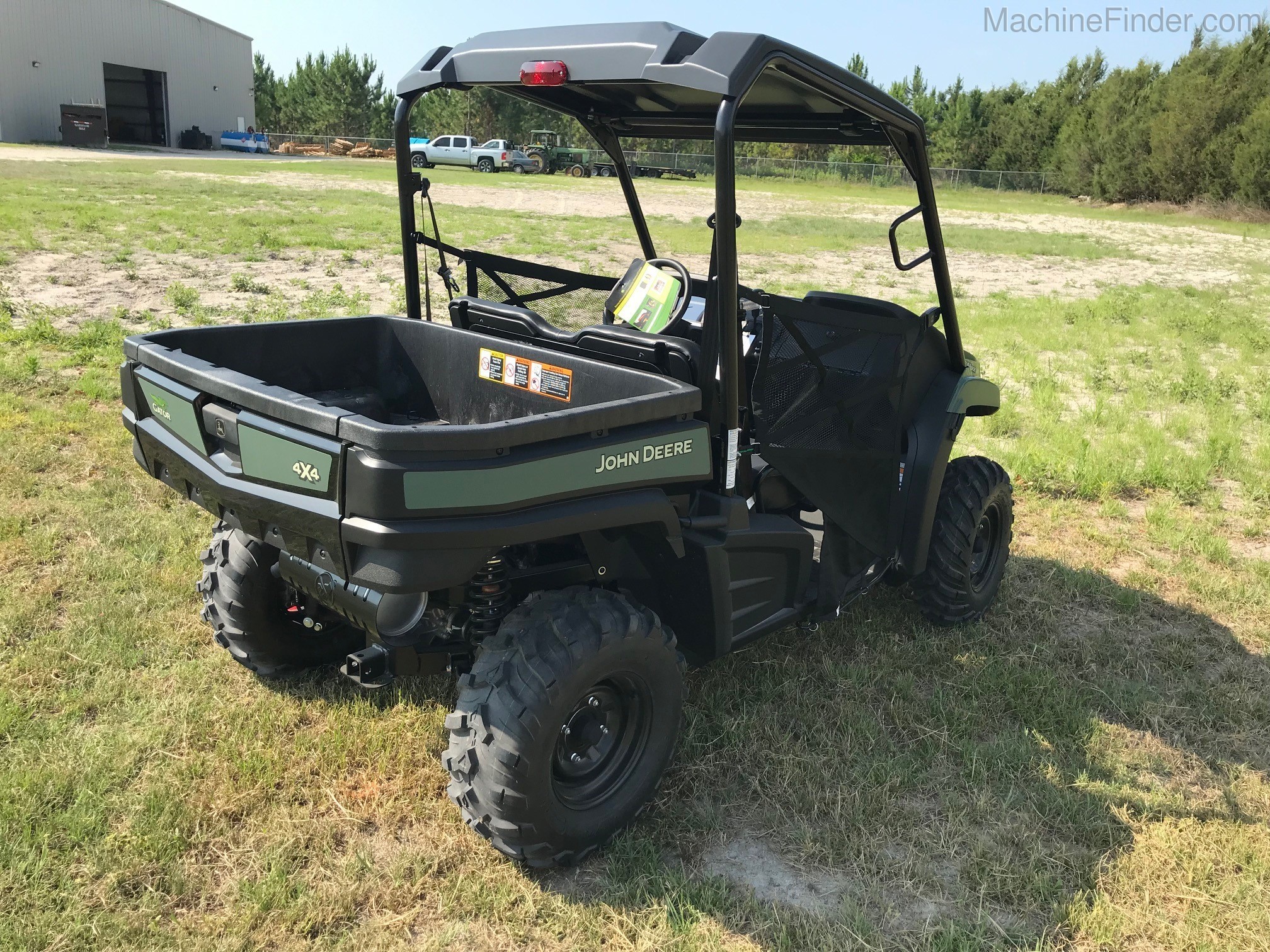 2020 John Deere 590E Image 6