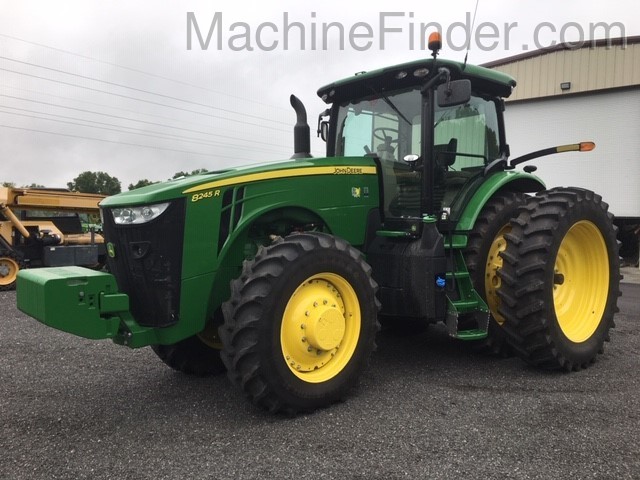 2018 John Deere 8245R Image 2