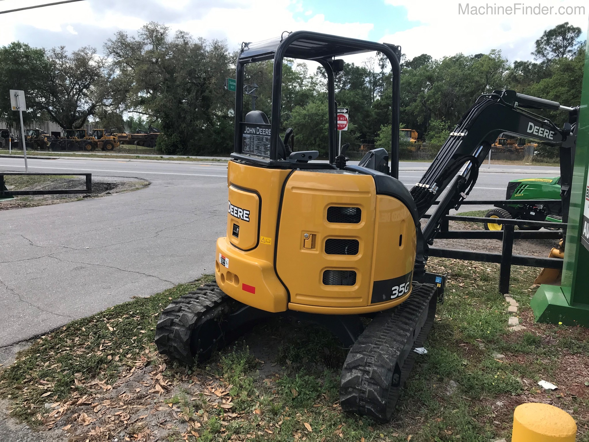 2020 John Deere 35G Image 4