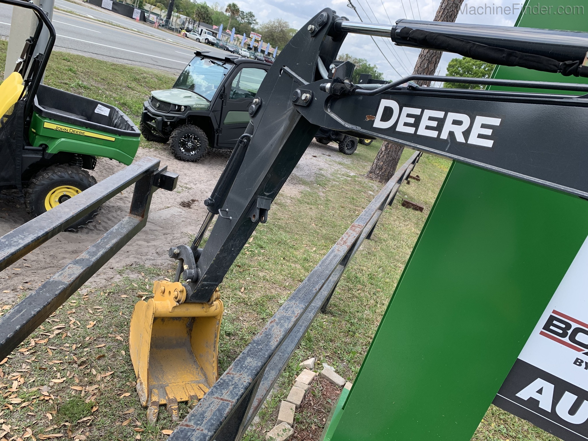 2020 John Deere 35G Image 9