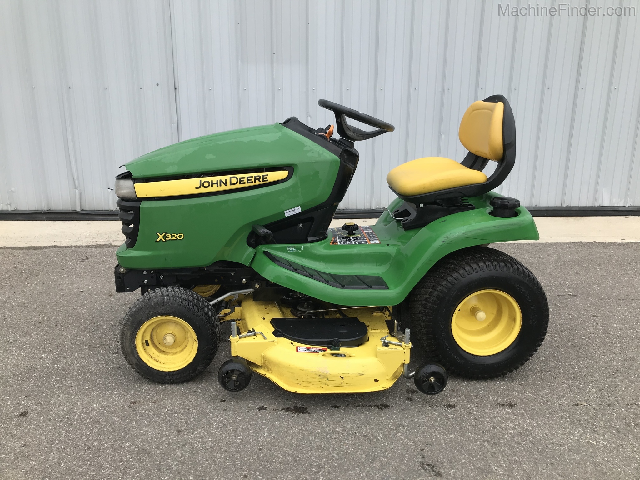 2012 John Deere X320 Image 1